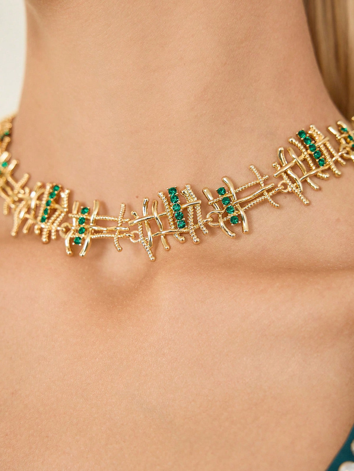 Colar de Strass Esmeralda Alina