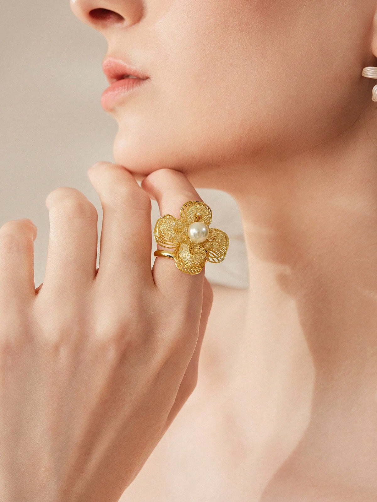 Anel Floral Pérola Amélia