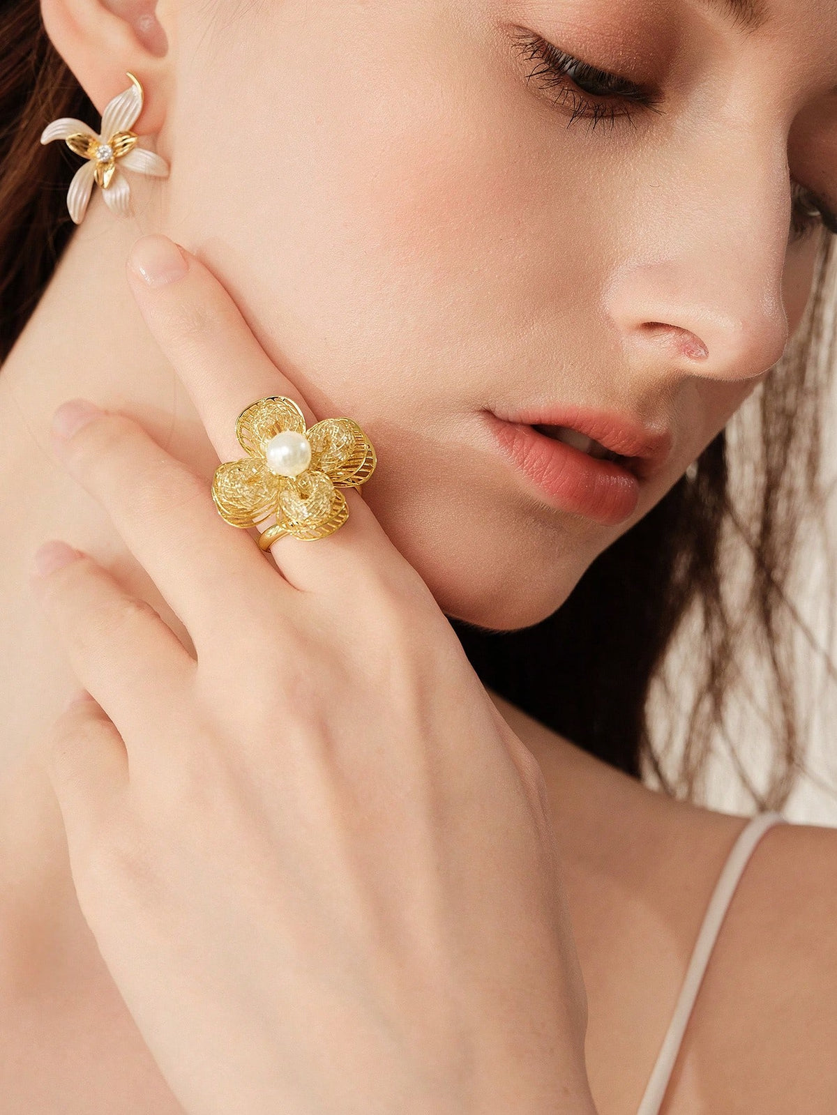 Anel Floral Pérola Amélia