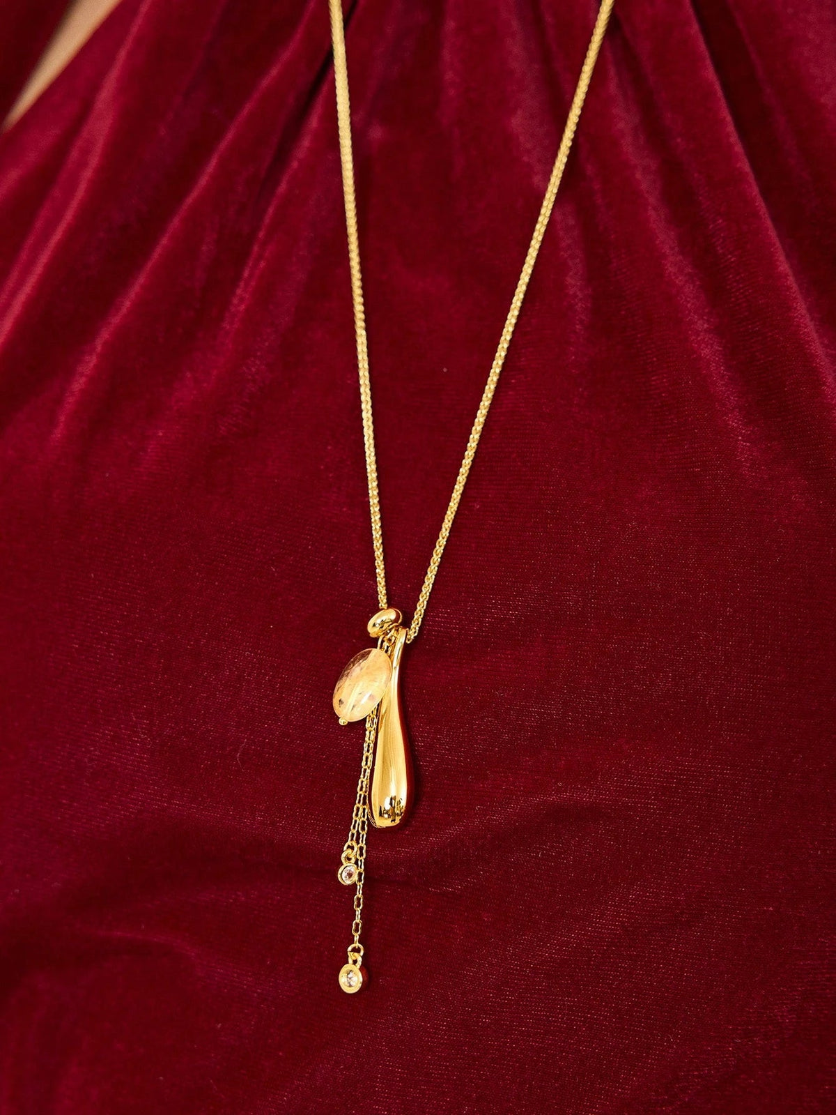 Colar Pedra Natural Irregular Delphine TAINA JOIAS