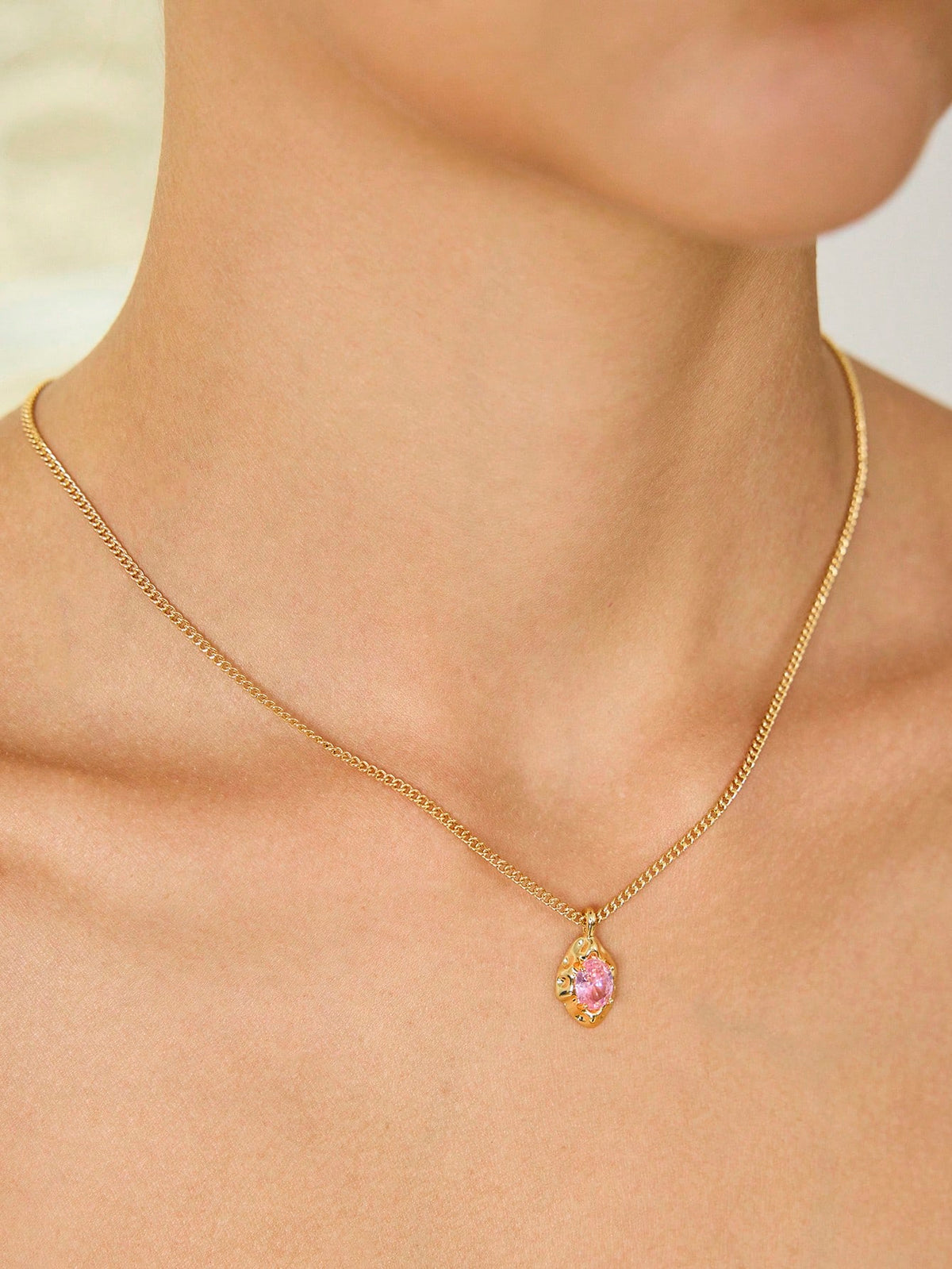 Colar Rosa Rosalie