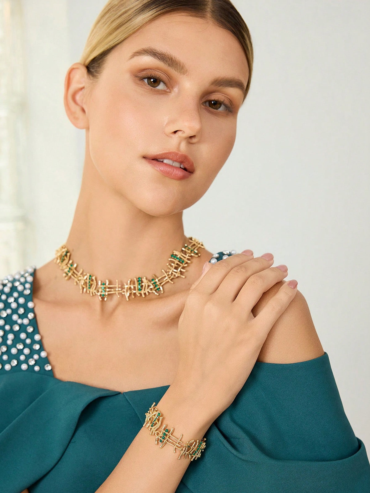 Colar de Strass Esmeralda Alina