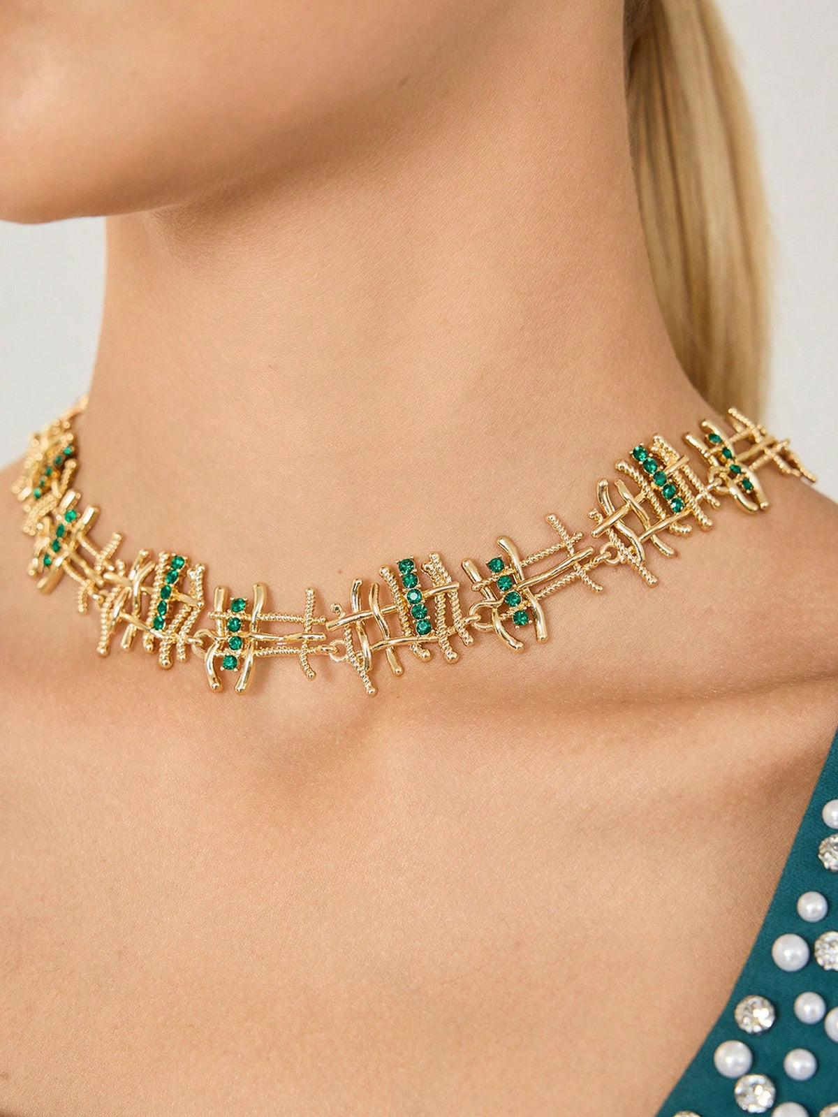 Colar de Strass Esmeralda Alina