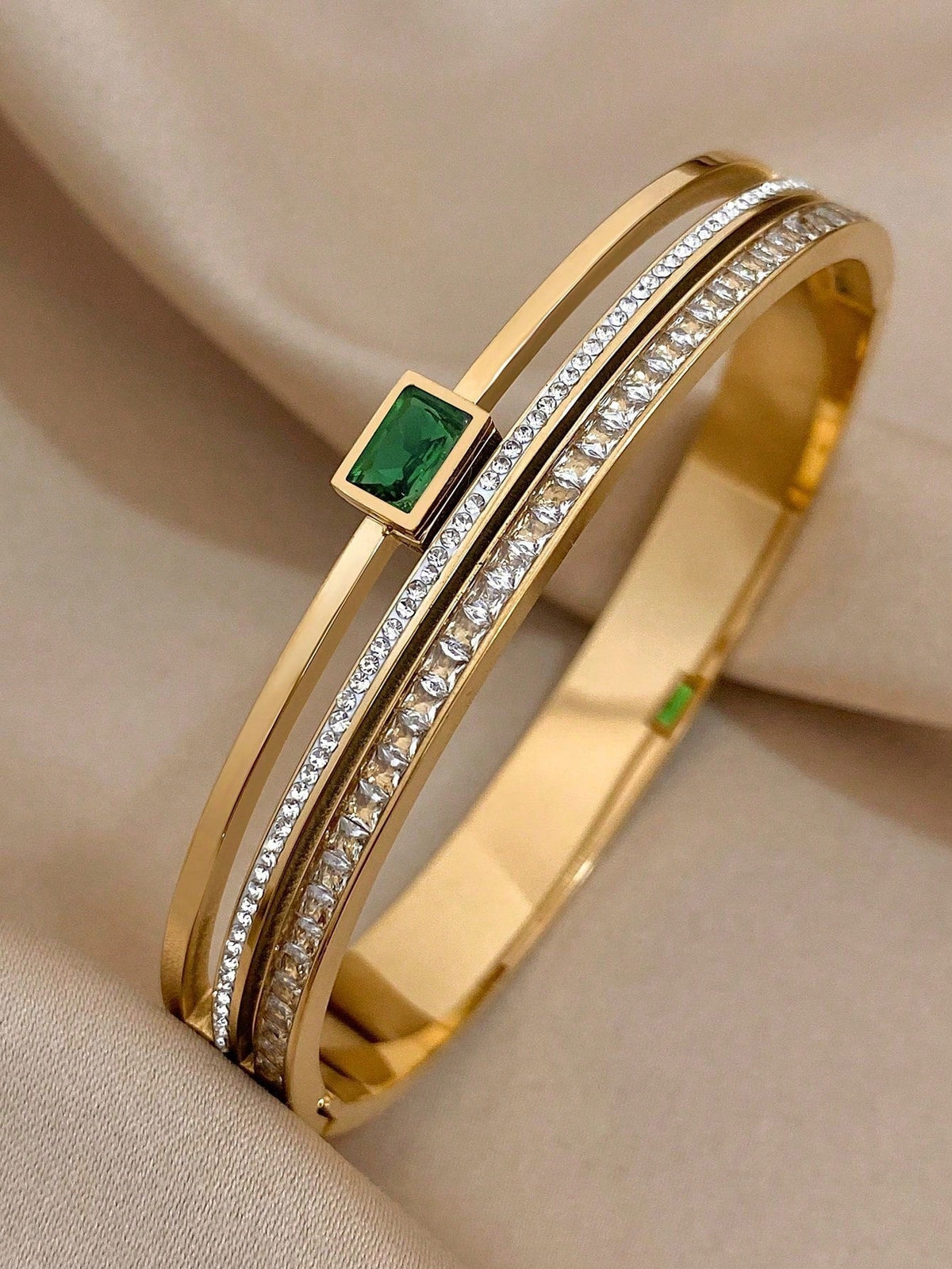 Pulseira Feminina Valentina com Zircônias Banhada a Ouro 18K TAINA JOIAS