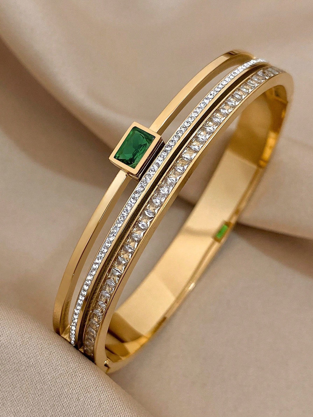 Pulseira Feminina Valentina com Zircônias Banhada a Ouro 18K TAINA JOIAS