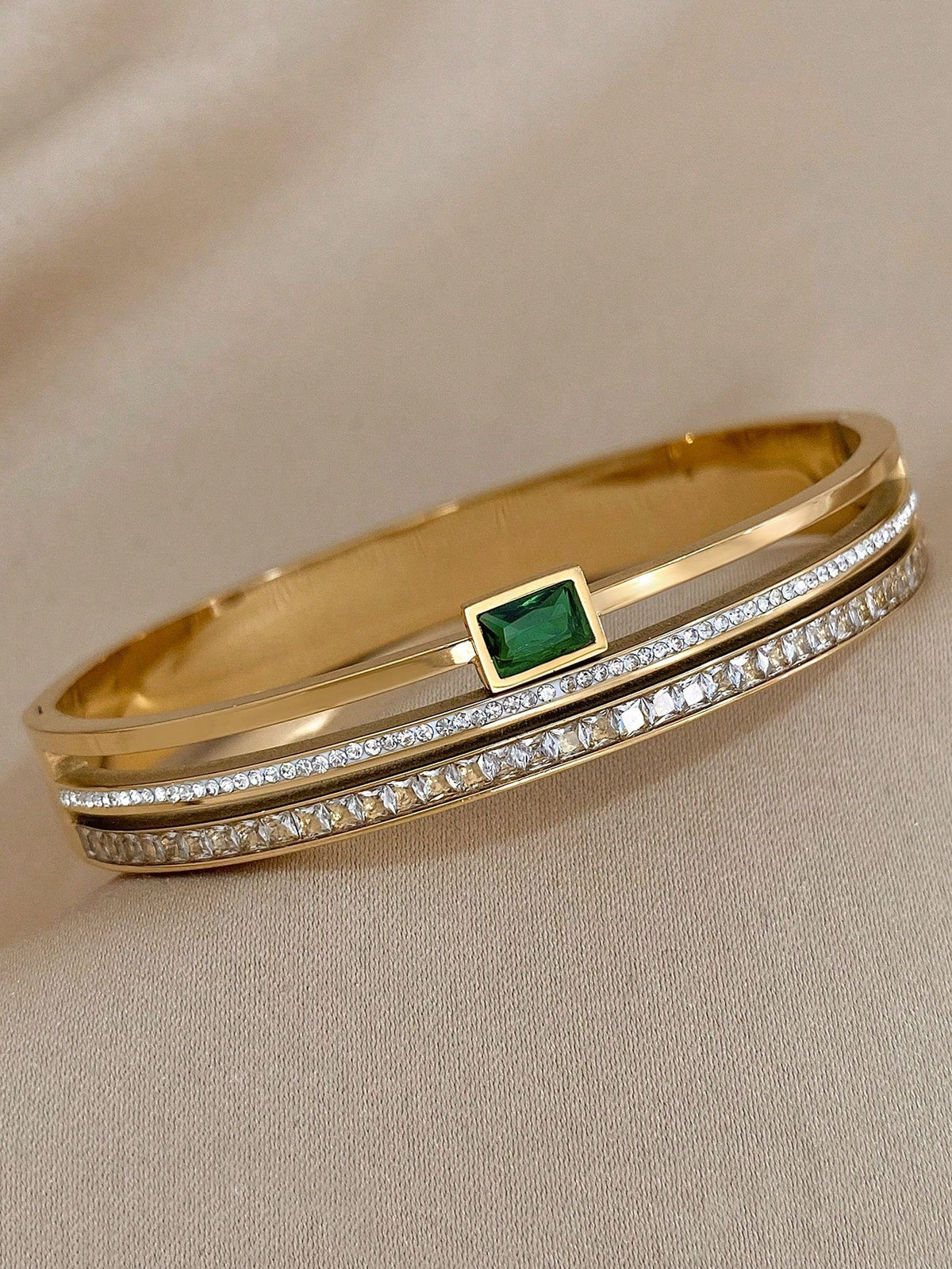 Pulseira Feminina Valentina com Zircônias Banhada a Ouro 18K TAINA JOIAS